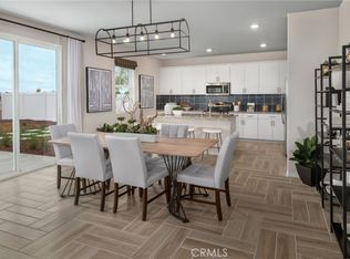 2439 Gunner Ridge Way, Rialto, CA 92377