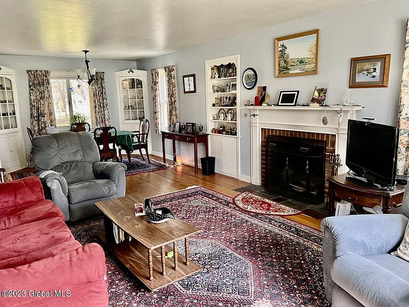 2nd image of 37 Old Troy Road