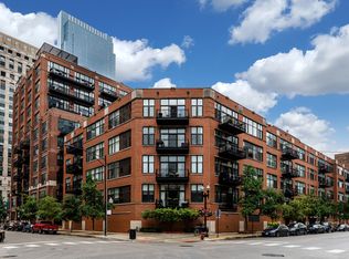 333 W Hubbard St APT 412, Chicago, IL 60654