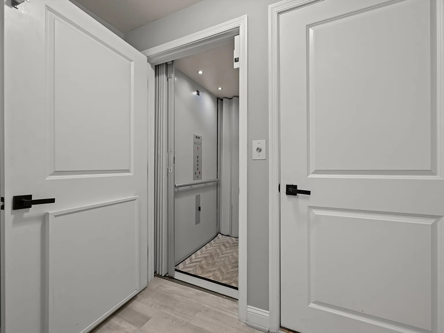 3 bed, 2600 sqft, $4,000 — Photo 4