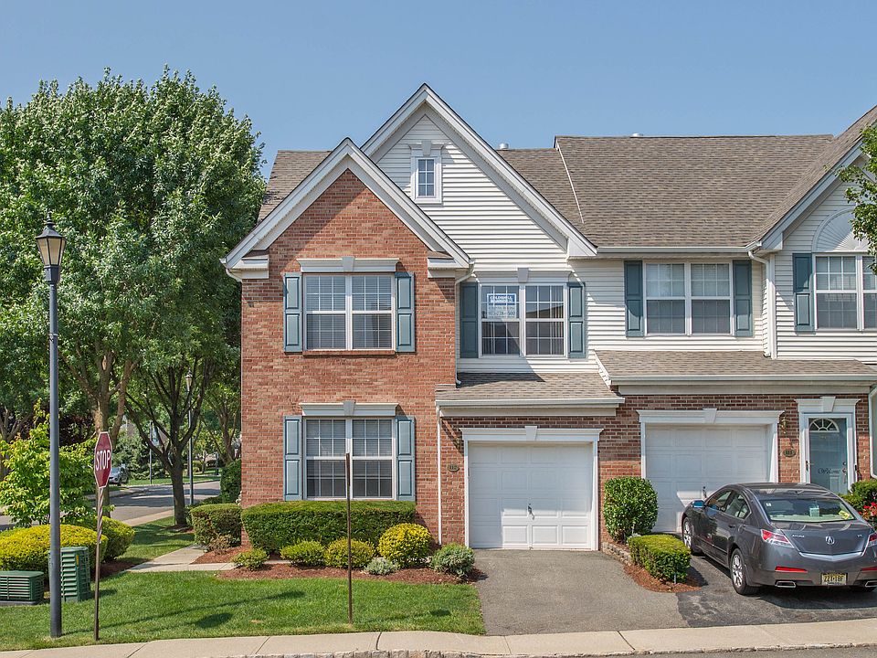 1st image of 112 Cambridge Dr