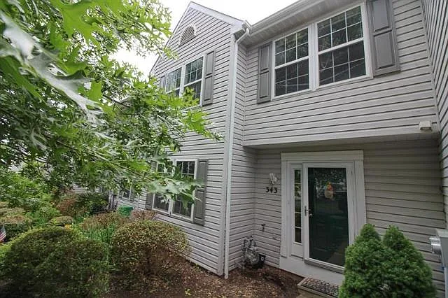 343 Winners Cir photo 1