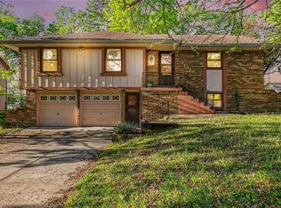 7403 E 134th Ter, Grandview, MO 64030