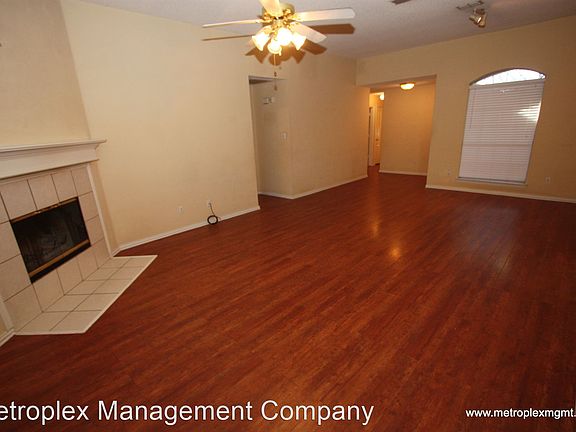 4th image of 8008 Berkshire Dr