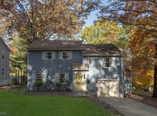 22 Longview Rd, Sparta, NJ 07871