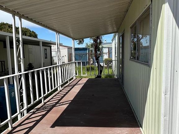 4th image of 15 Pelican Cir #15