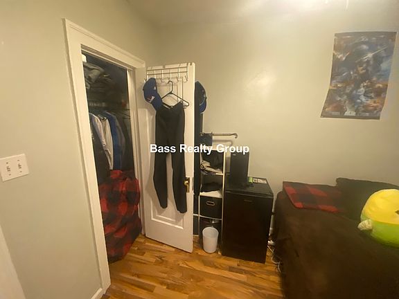 3rd image of 1727 W Estes Ave #306