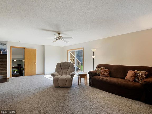 3rd image of 10968 Edgewood Ave N