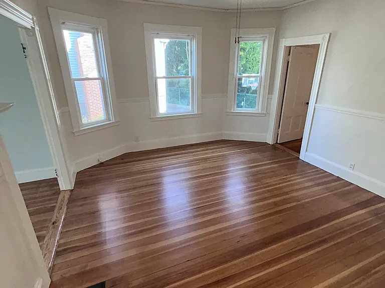 28-30 Lawrence St #3 — Photo 6