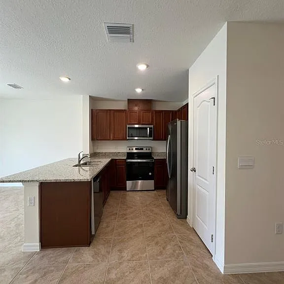 1532 Lumber Ave — Photo 3