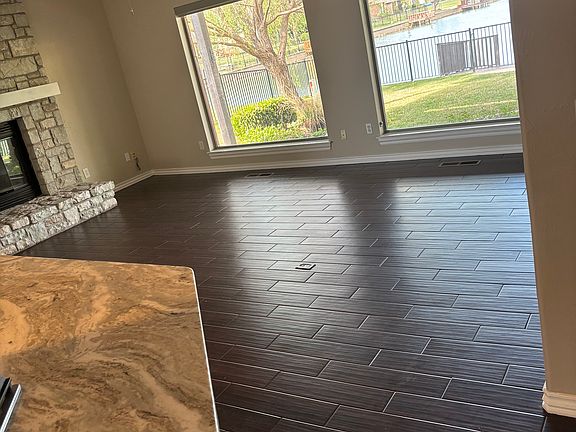 3rd image of 6417 Sandlewood Dr