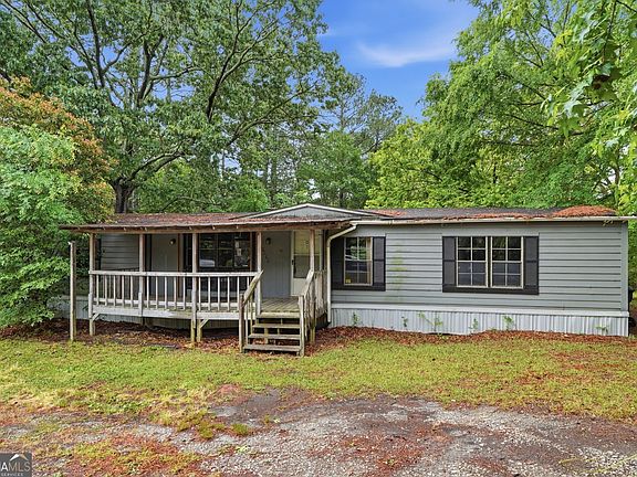 3rd image of 1077 New Hope Rd