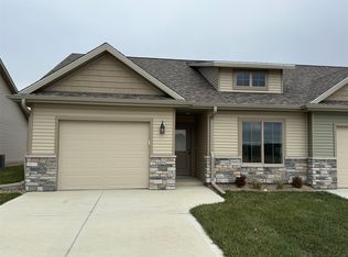 409 W Madison St, Winterset, IA 50273