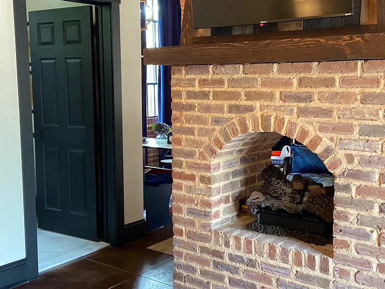 563 English St — Photo 6