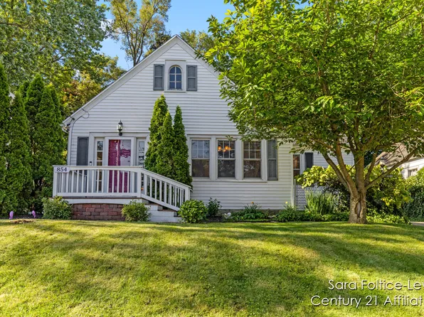 854 Hollywood St NE, Grand Rapids, MI 49505