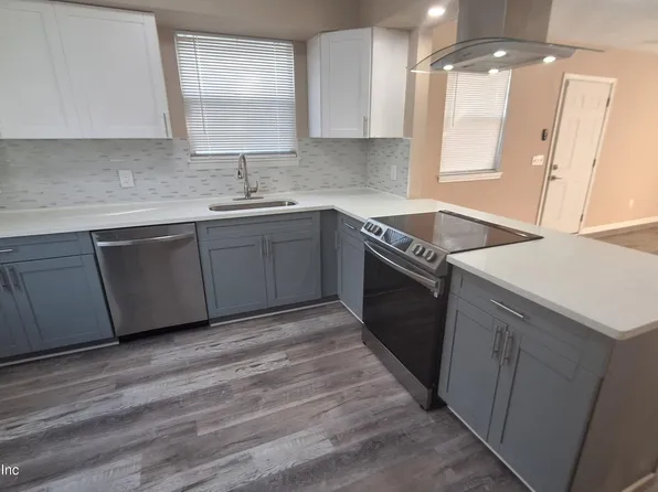 2756 HIDDEN VILLAGE Drive, Jacksonville, FL 32216