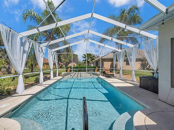 4th image of 11747 Manistique Way