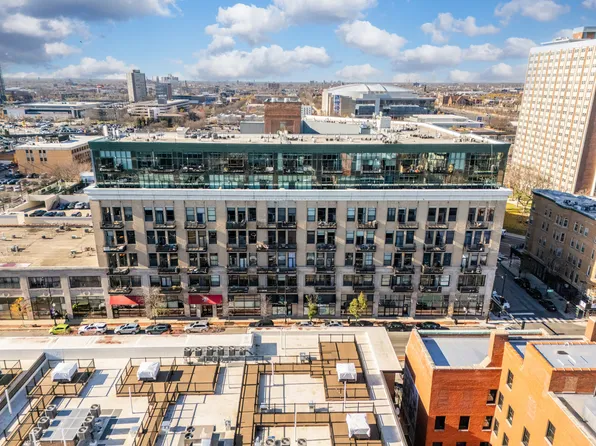 1645 W Ogden Ave Unit 610, Chicago, IL 60612