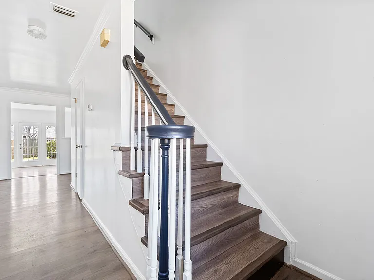 307 Pratt Ct #1 — Photo 8
