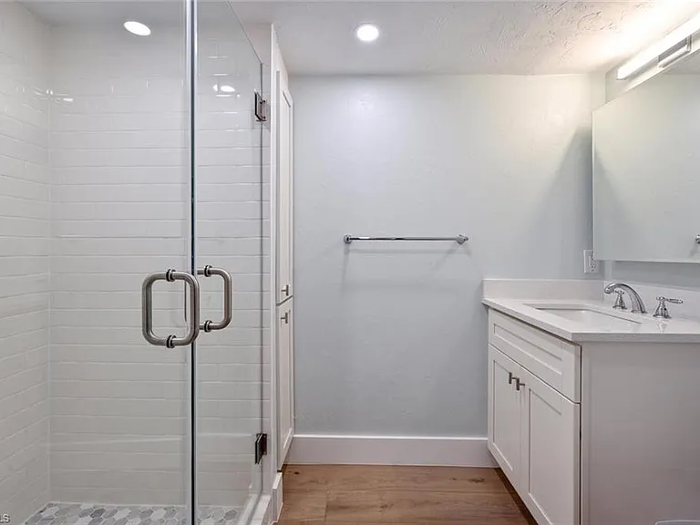 250 7th Ave S #202 — Photo 18
