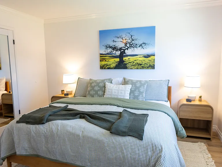 120 Nina Pl — Photo 2