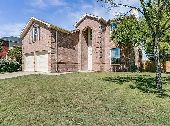 2nd image of 10441 Lake Park Dr