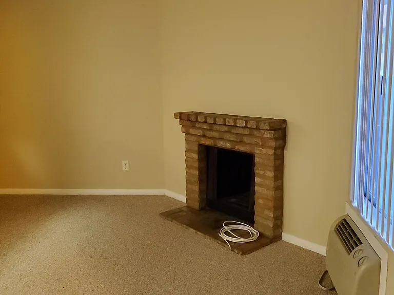 3770 Grim Ave #5 — Photo 2