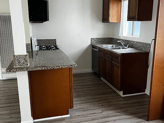 5th image of 2308 Clark Ln #3