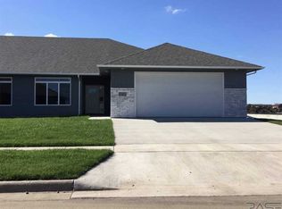 5401 S Yarrow Trl S, Sioux Falls, SD 57108