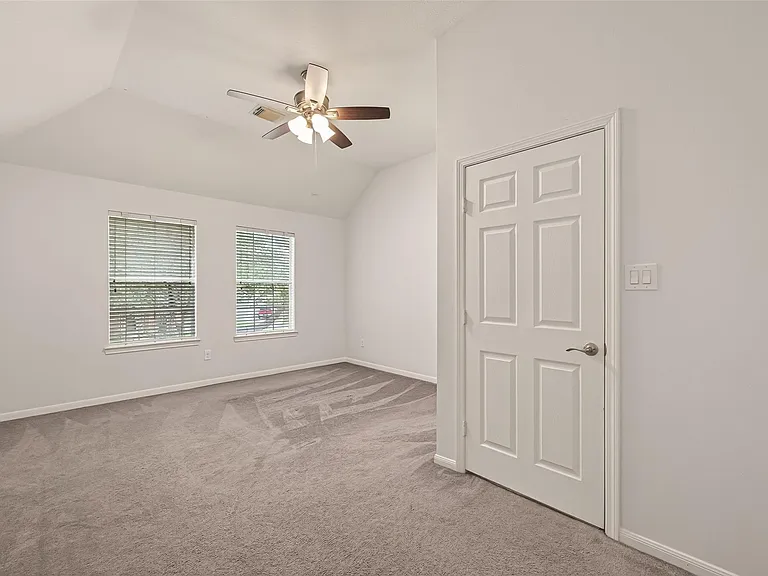 22411 Kendall Shay Ct — Photo 32
