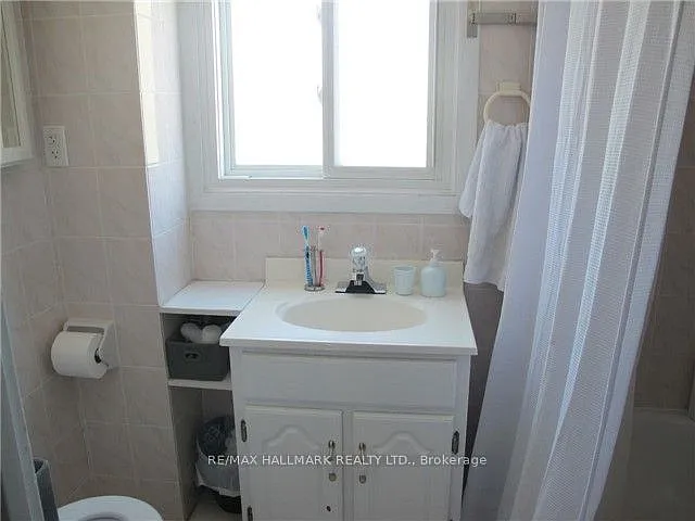 69 Bristol Ave — Photo 11