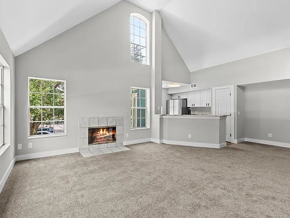 5th image of 13700 Richmond Park Dr N APT 708