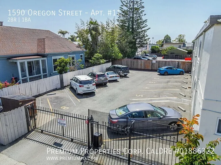 1590 Oregon St #11 — Photo 21