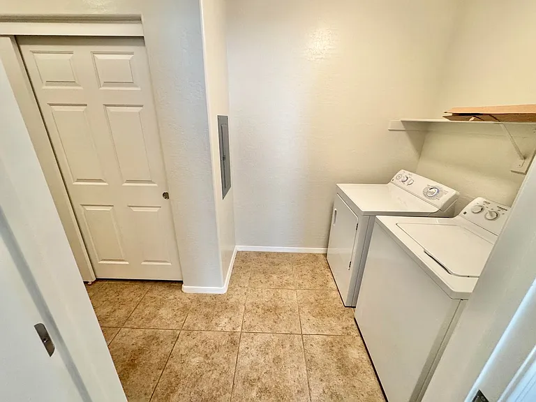 6868 Sky Pointe Dr #1036 — Photo 12