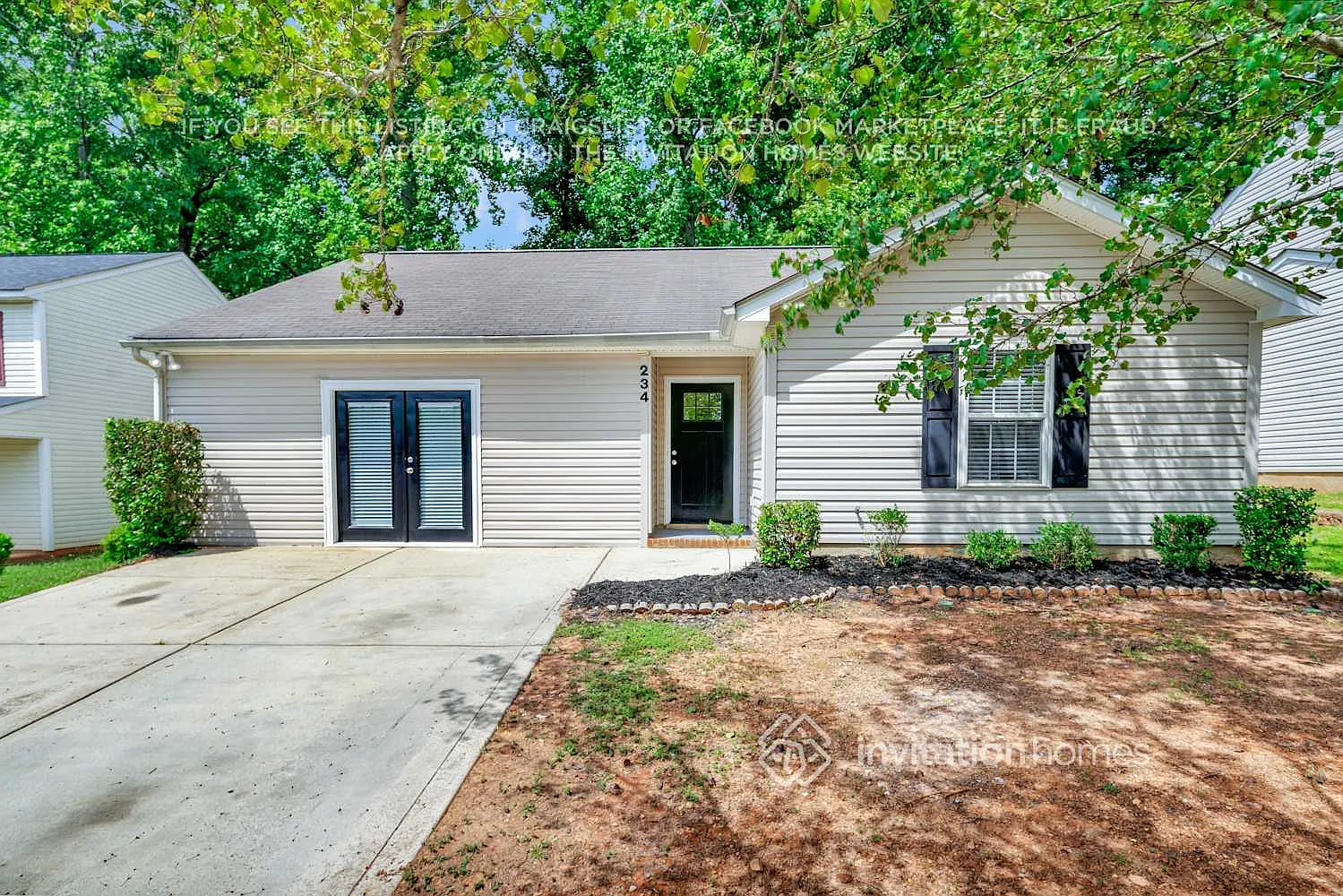 234 Graham Meadow Dr Charlotte, NC 28213 — Photo 2