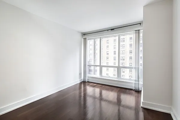 Rented by Halstead Real Estate | media 35