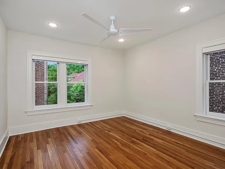3513 Gillham Rd #1S — Photo 17