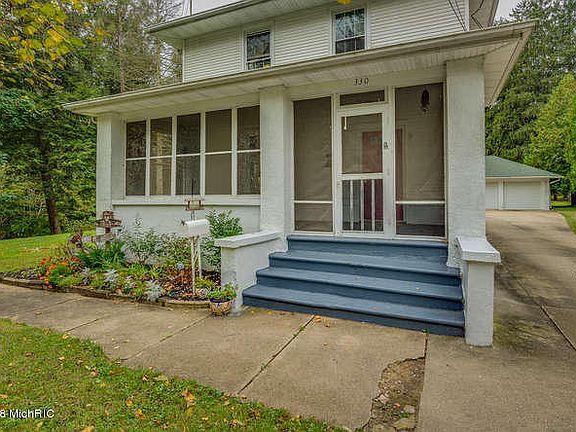 3rd image of 330 N Lincoln Ave