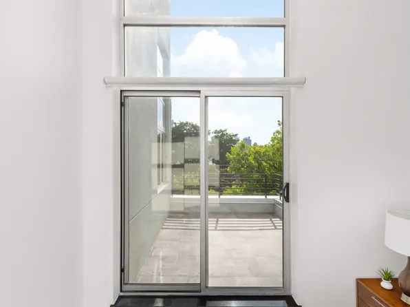 93 Waverly Avenue image 6 of 12