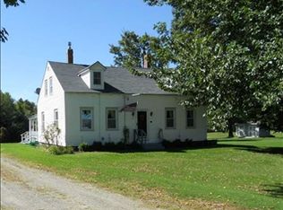 1352 Avenue Rd, Exeter, ME 04435