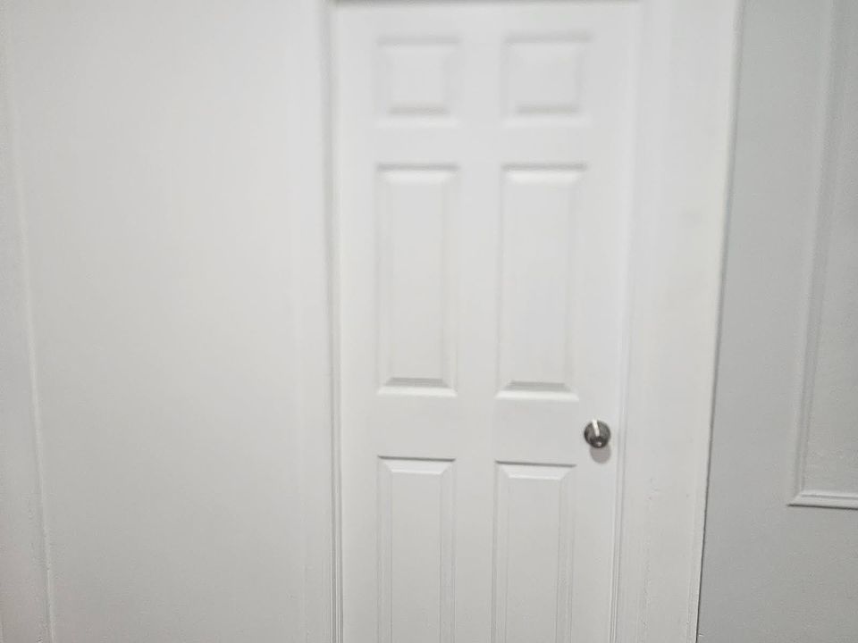1st image of 257 Hollywood Ave