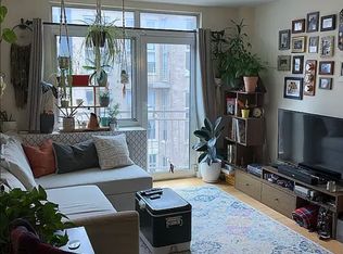 11 Meserole St #2F, Brooklyn, NY 11206