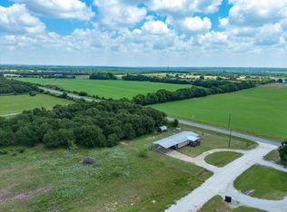126 Deer Valley Ln, Poolville, TX 76487