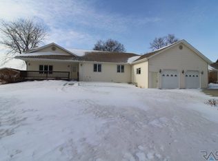 505 S Main Ave, Colton, SD 57018