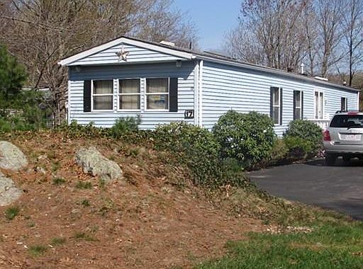 2nd image of 17 Ash St
