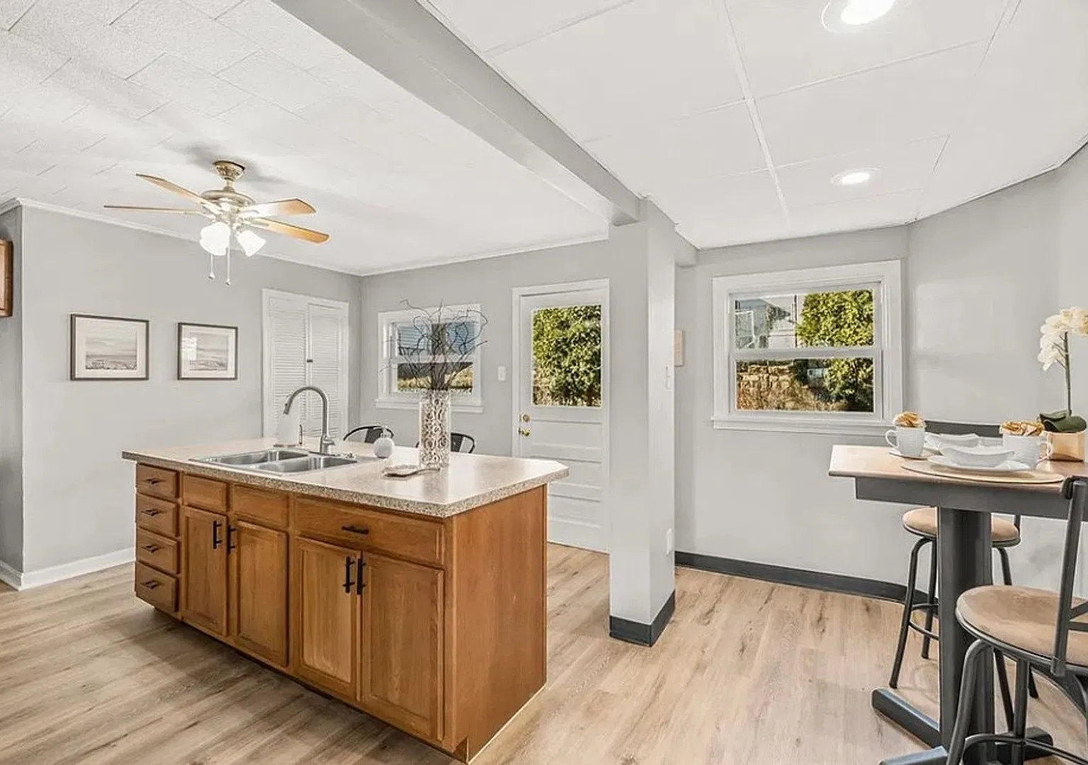Warm & Inviting 3 Bedroom, 1 Bath Home In Mt. Oliver — Photo 3