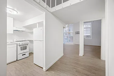 88 Fulton Street #414 In Fulton/Seaport, Manhattan | StreetEasy