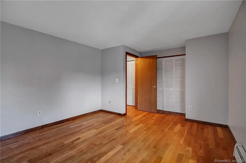 2 bed, 1.5 bath, 1063 sqft, $1,950 — Photo 3
