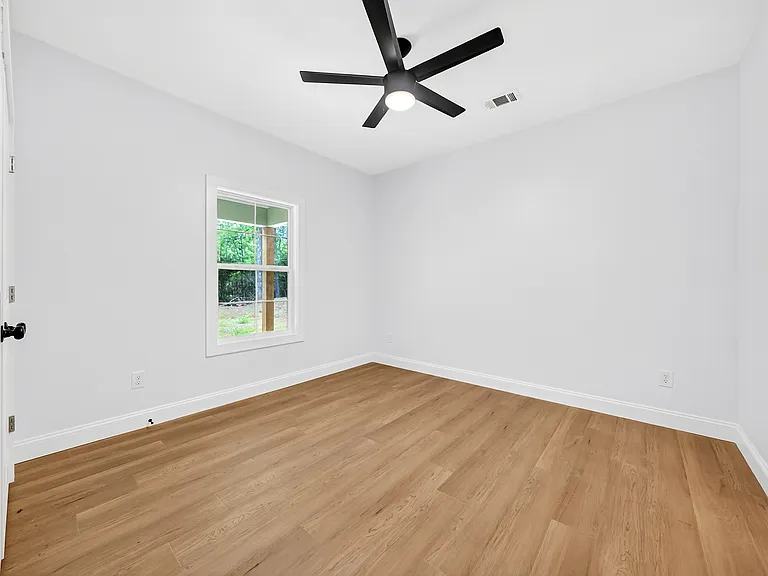 170 Willis St — Photo 11