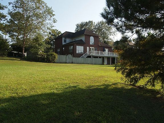 House from lake edge 
